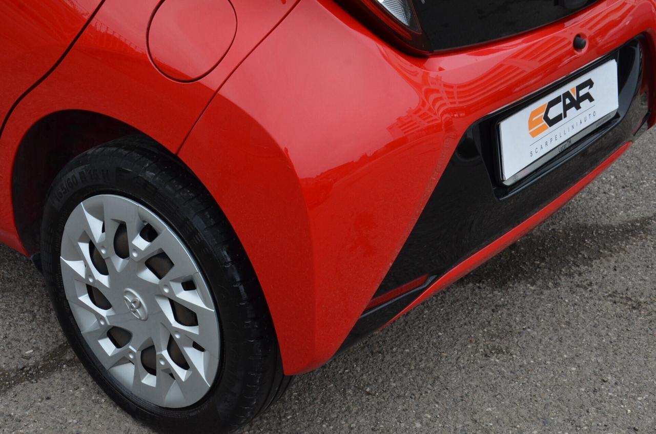 Toyota Aygo 1.0 VVT-i 72 CV 5 porte x-clusiv