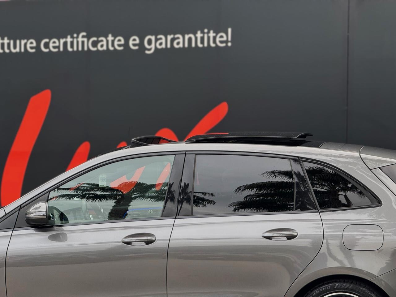 Mercedes-Benz B 180 d Premium AMG TETTO BURMESTER