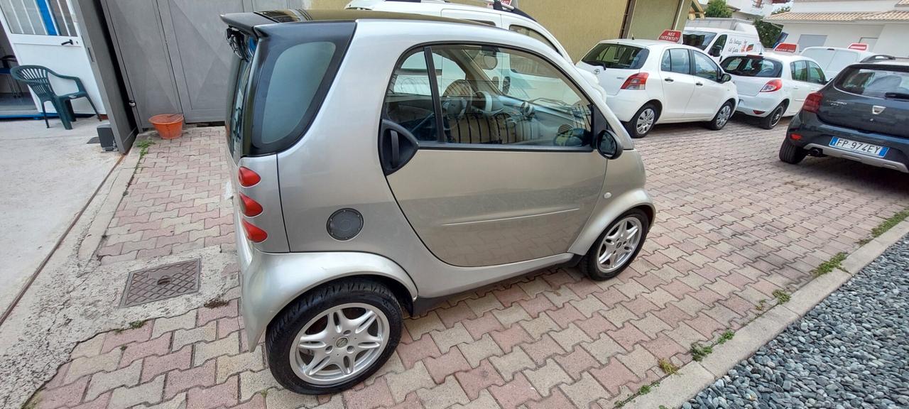 SMART 700 BENZINA 51 CV CAMBIO AUTOMATICO E SEGUENZIALE ARIA CONDIZIONATA LEGA NUOVA