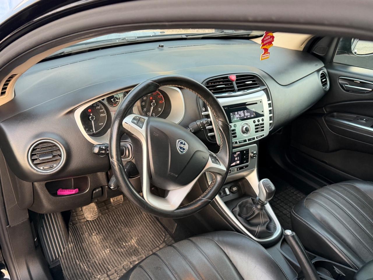 Lancia Delta 1.4 T-Jet 120 CV Silver Ecochic GPL