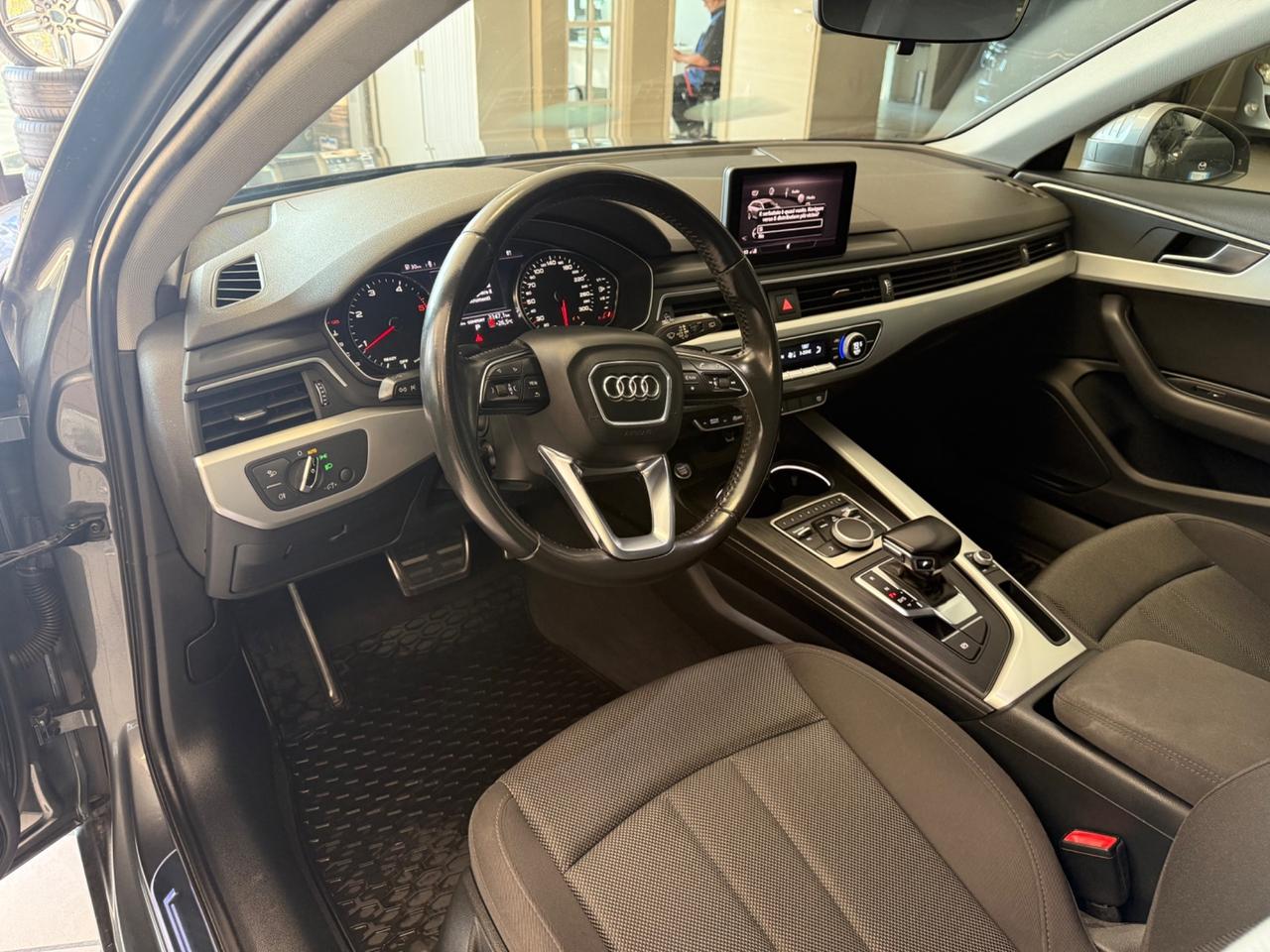 Audi A4 Avant 2.0 TDI 150 CV S tronic line edition