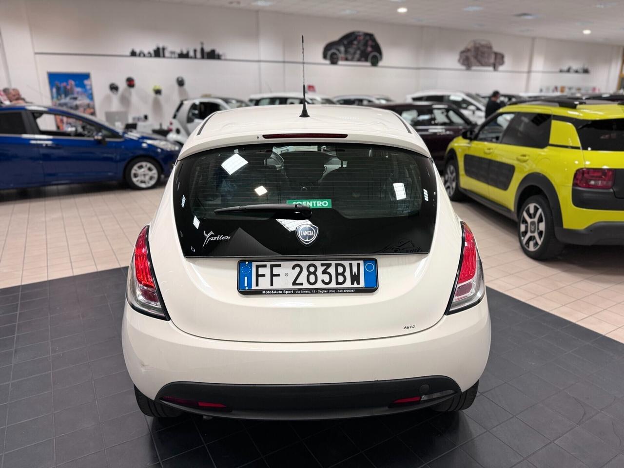 Lancia Ypsilon 1.2 69 CV 5 porte Silver