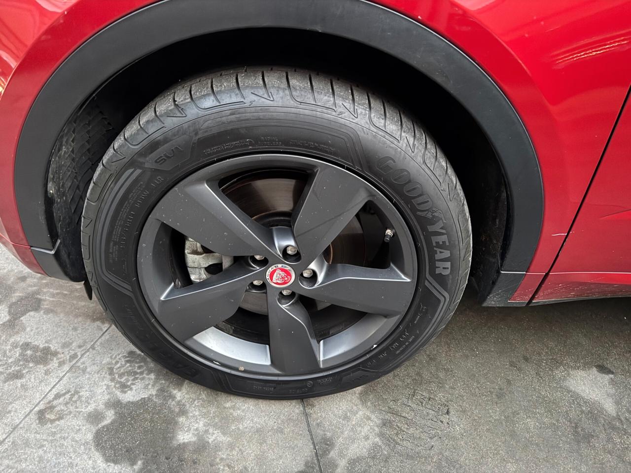 Jaguar E-Pace 2.0 AWD aut. R-Dynamic S