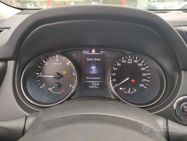 Nissan X-Trail 1.6dCi 2WD N-Connecta 360 NAVI PRO