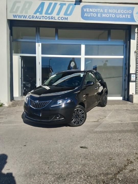 Lancia Ypsilon 1.0 FireFly 5 porte S&S Hybrid Gold Plus