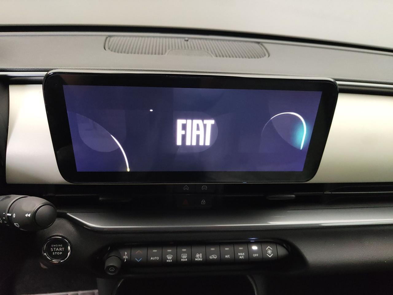 FIAT 600 IV 2023 54KWH 156CV LA PRIMA