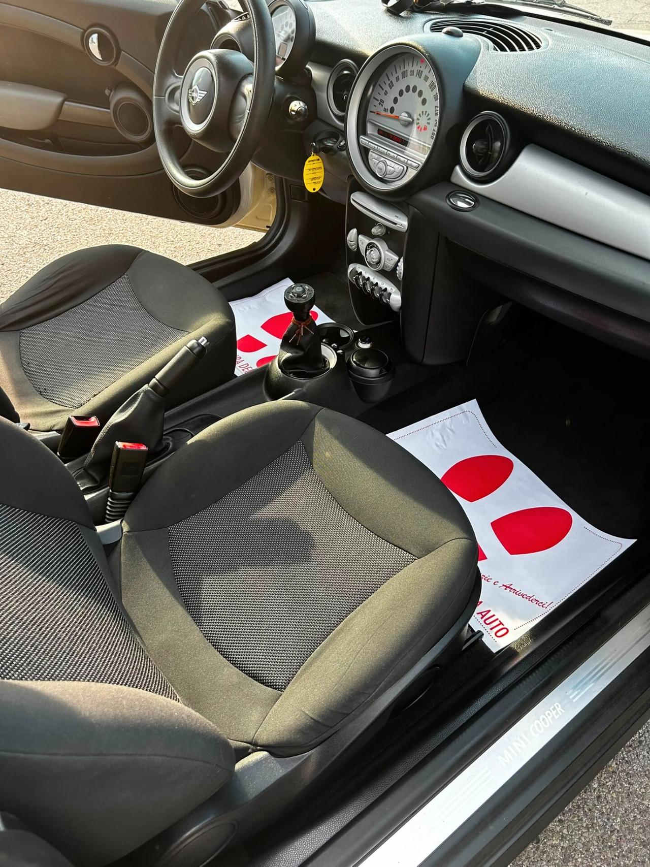 Mini 1.6 16V One (72kW)