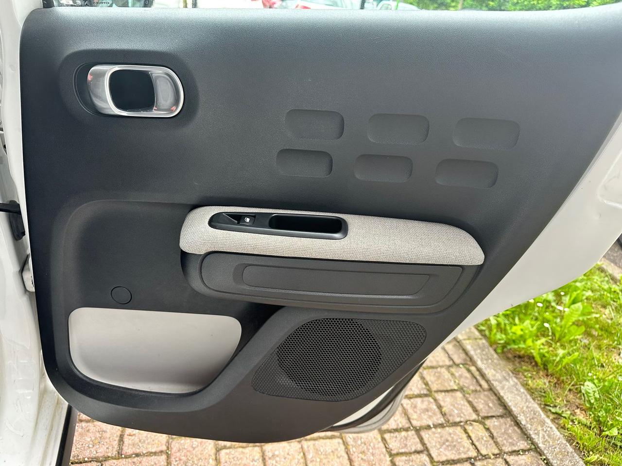Citroen C3 Shine 1.6 Blue HDi 75