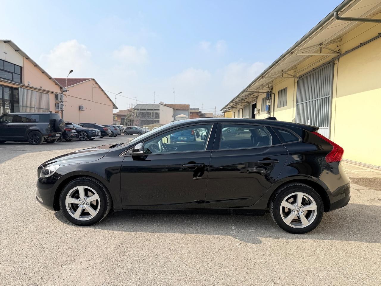 Volvo V40 D2 R-design euro6 2.0d 120cv