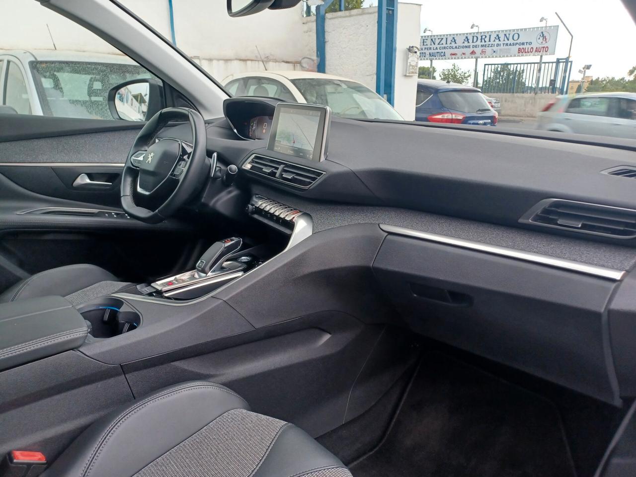 Peugeot 3008 1.5 HDI 130 CV AUTOMATICA ALLURE