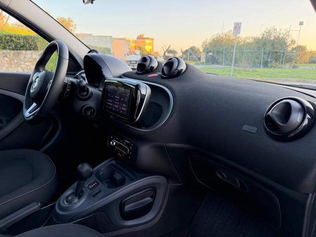SMART ForFour 90 0.9 TURBO TWINAMIC SUPERPASSION+RETROCAMERA