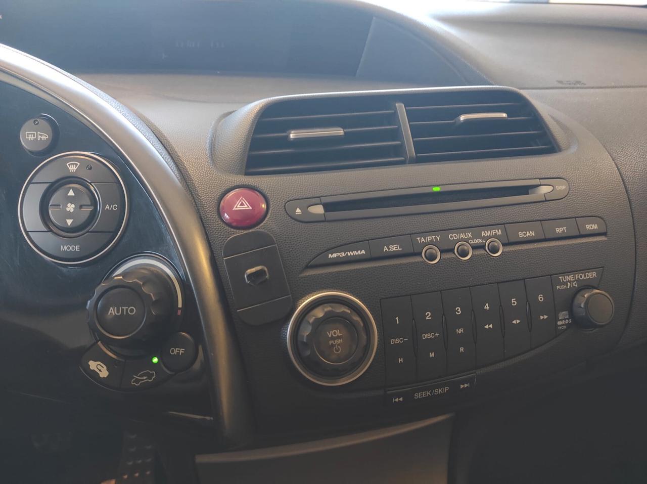 Honda Civic 1.4 i-DSi 5p. Sport