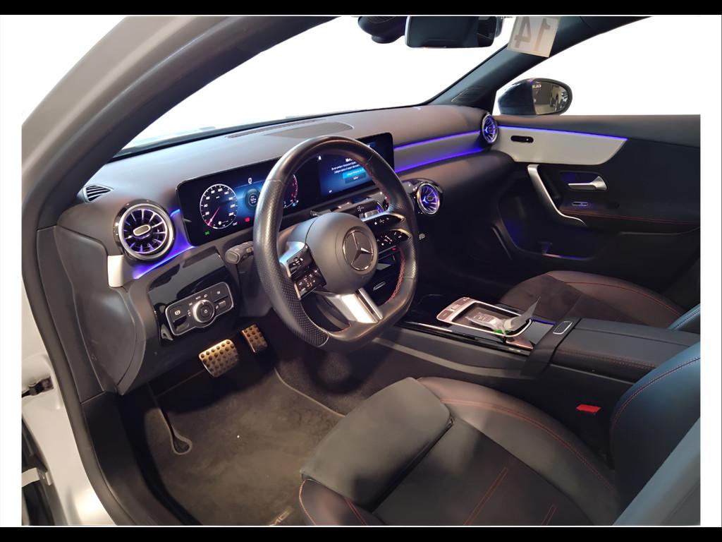 Mercedes-Benz Classe A - W177 2023 - A 200 d AMG Line Advanced Plus auto