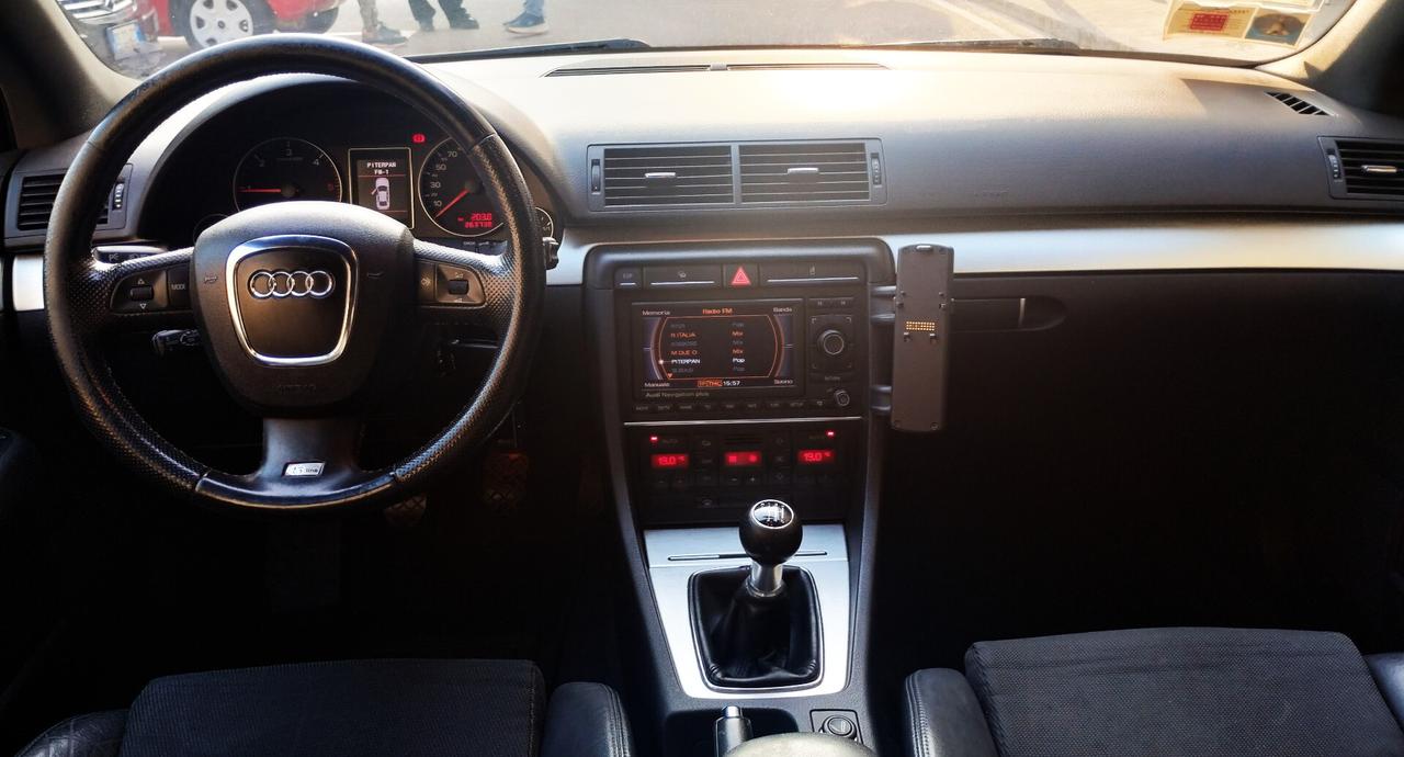 Audi A4 Avant 2.0 TDI 143CV S-Line