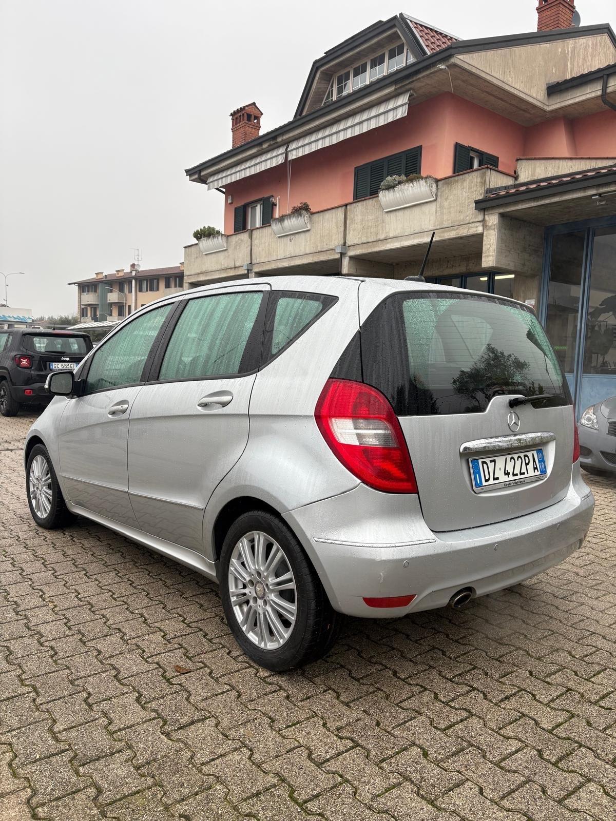 Mercedes-benz A 150 BlueEFFICIENCY Avantgarde