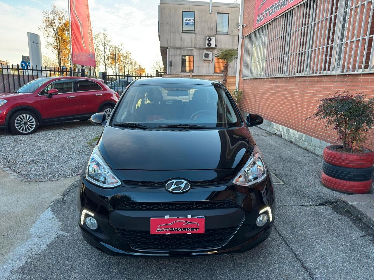 Hyundai i10 1.0 67cv AUTOMATICO Sound Edition