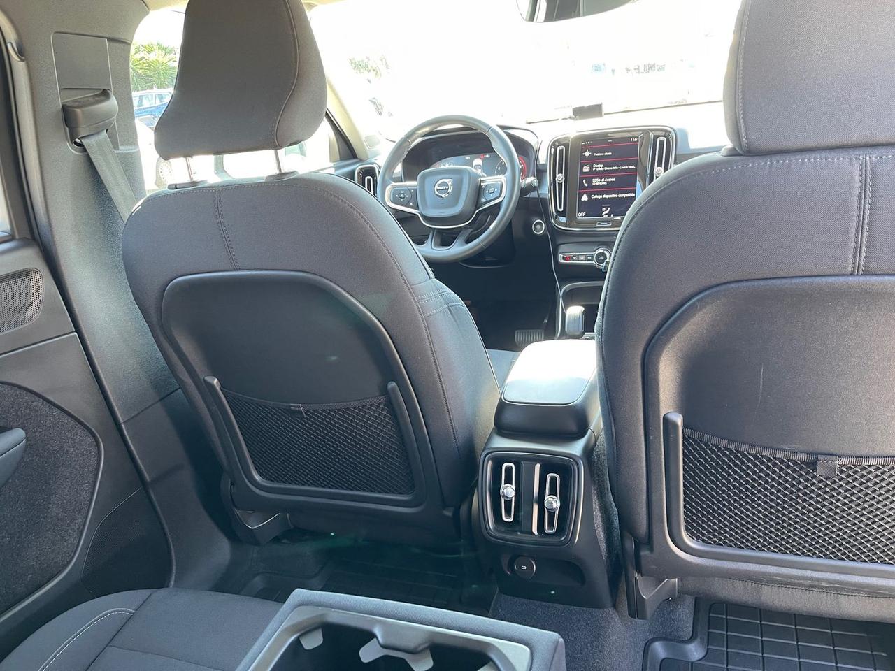 Volvo XC40 T3 Momentum Pro #10192