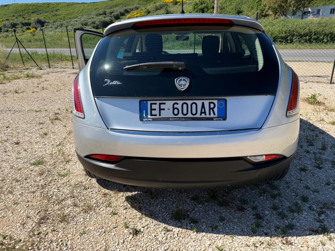 Lancia Delta 1.6 MJT 120 CV PERMUTE 2.900€
