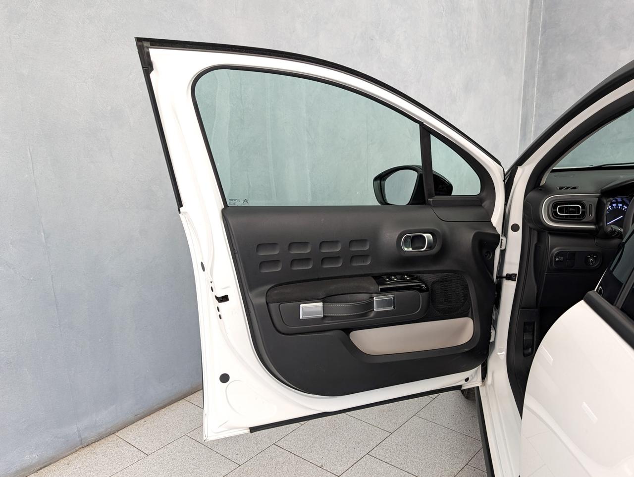 Citroen C3 1.2 puretech 83cv Shine