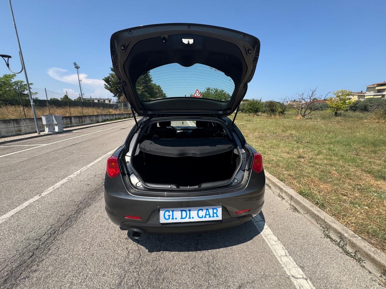 Giulietta 1.6 diesel 105 X neopatentati telefono lega impeccabile