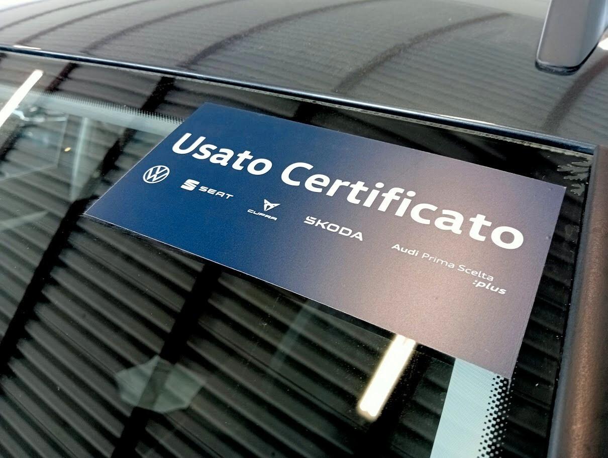 Skoda Karoq 1.6 TDI AMBITION CARPLAY CAMERA 17" PRONTA CONS