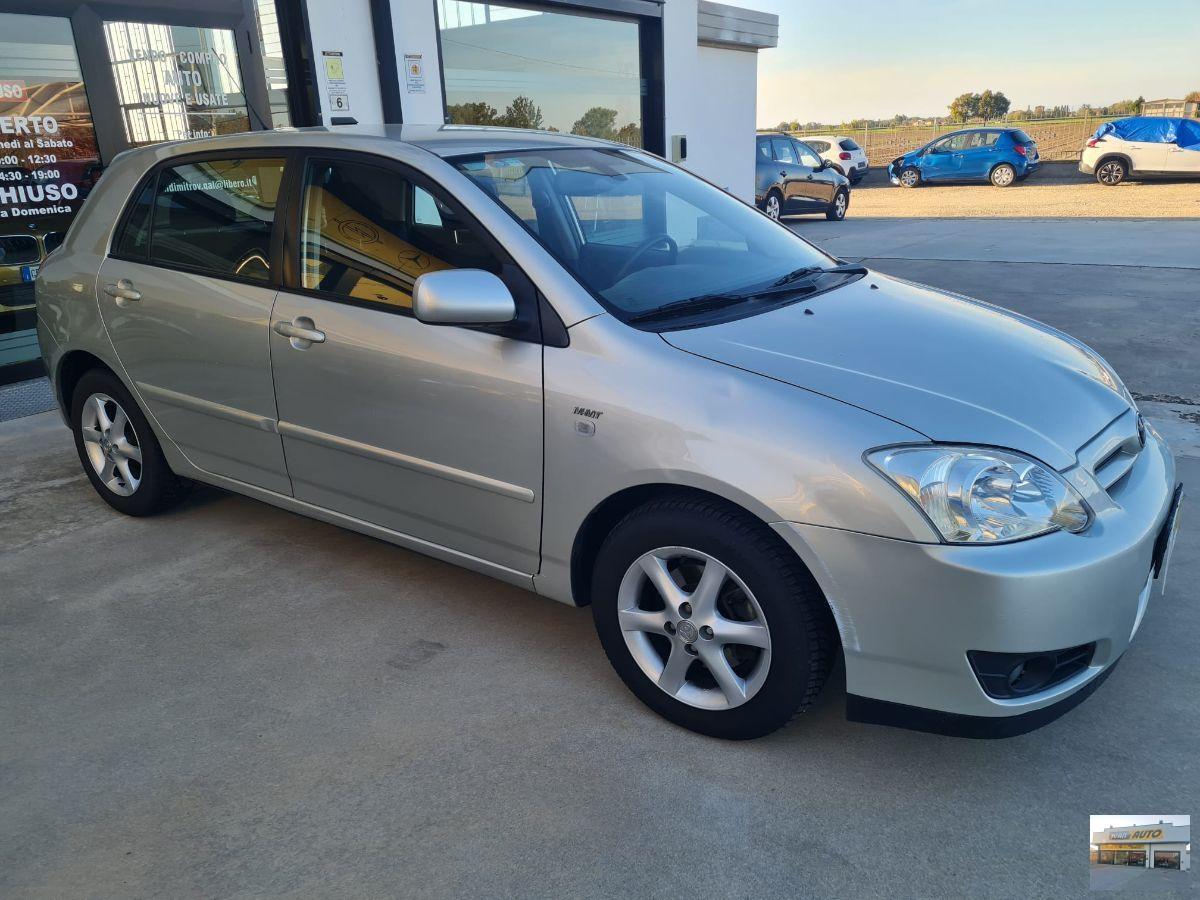 TOYOTA Corolla 1.4 D-4D M-MT-Automatica