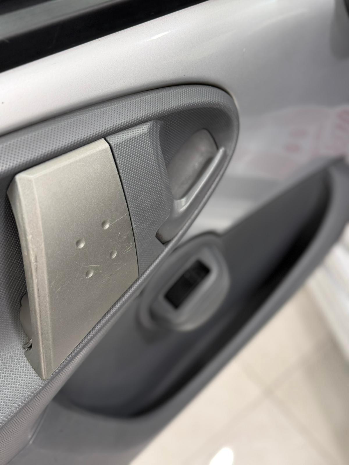 Peugeot 107 1.0 68CV 3p. Sweet Years