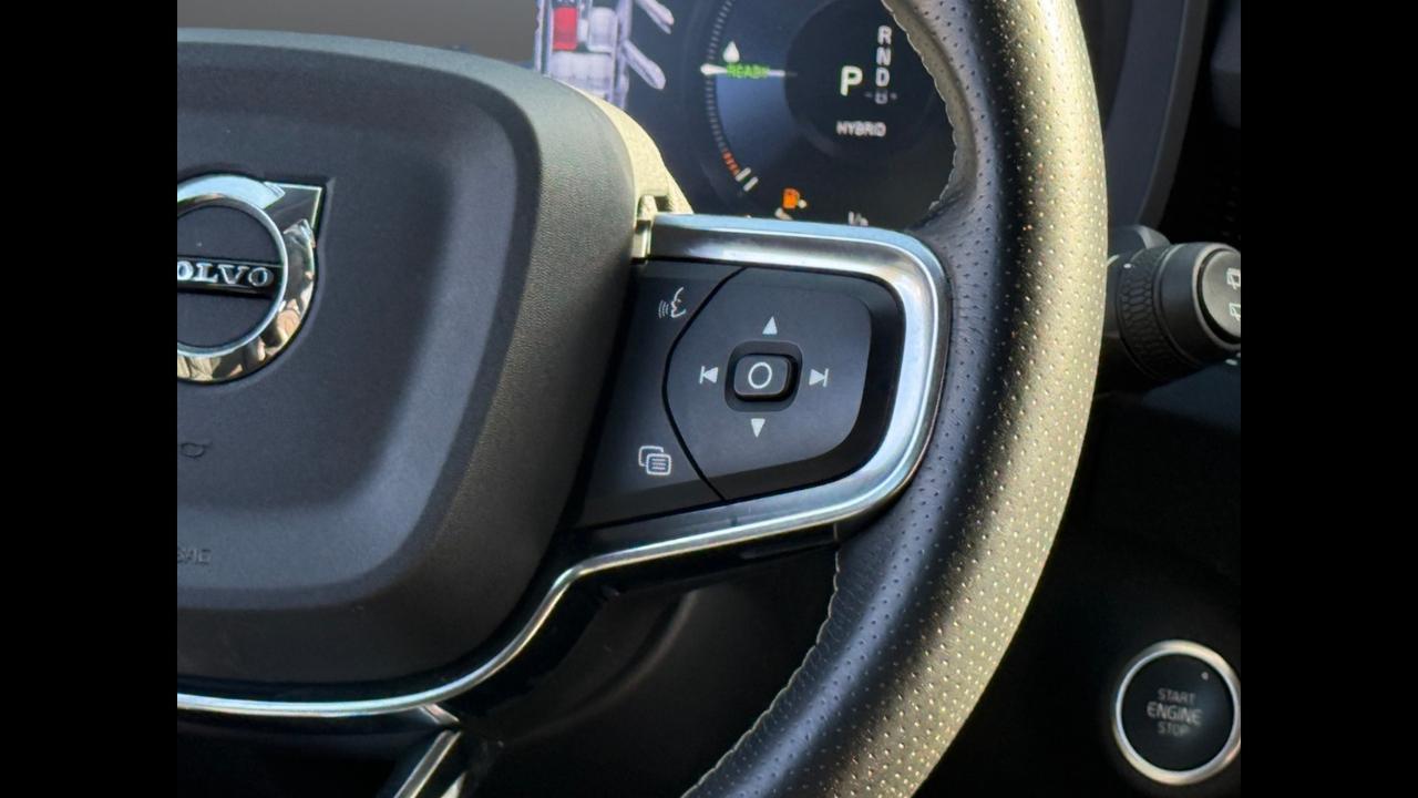 VOLVO XC40 - XC40 1.5 t5 phev R-design auto my21