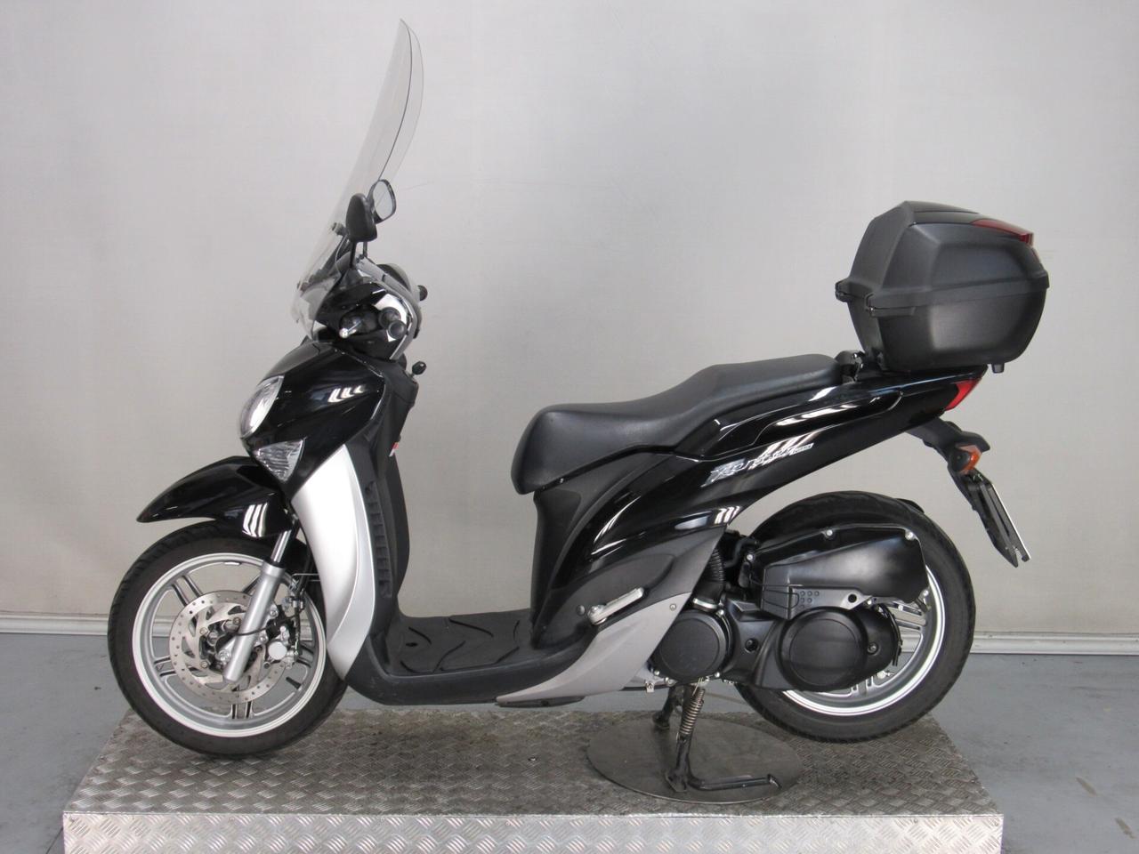 Yamaha Xenter 125 RUOTA ALTA PEDANA PIATTA
