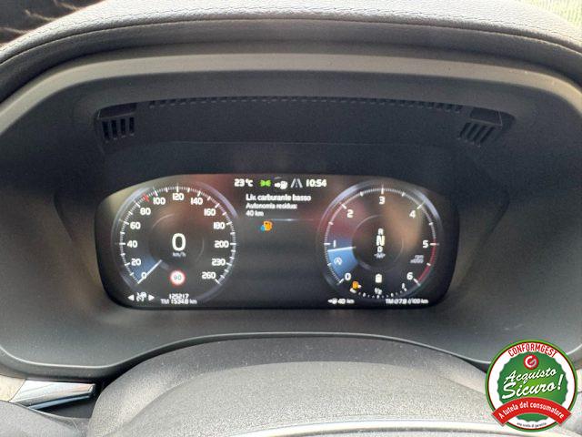 VOLVO XC60 B4 (d) AWD Inscription R.L.19" Sedili Pelle