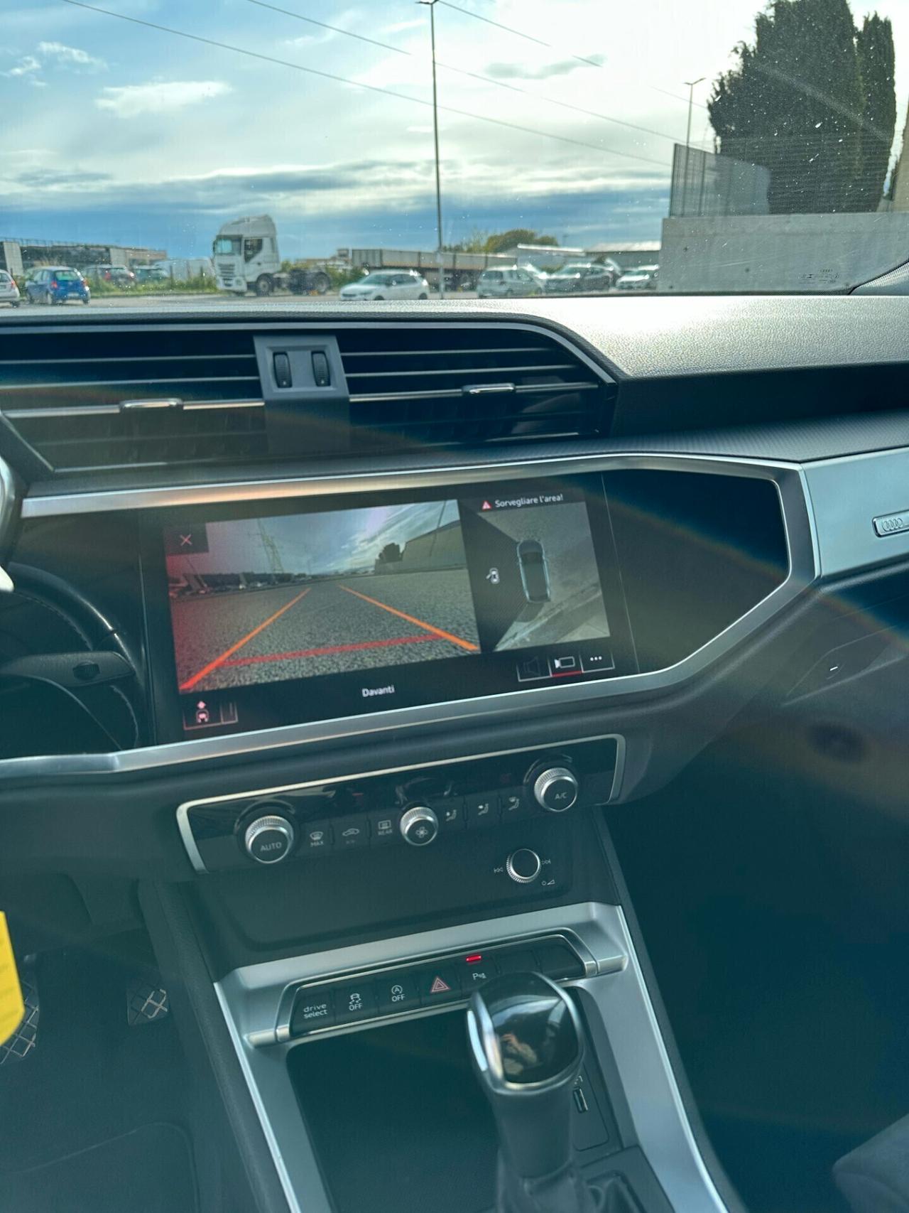 Audi Q3 35 TDI S tronic line edition