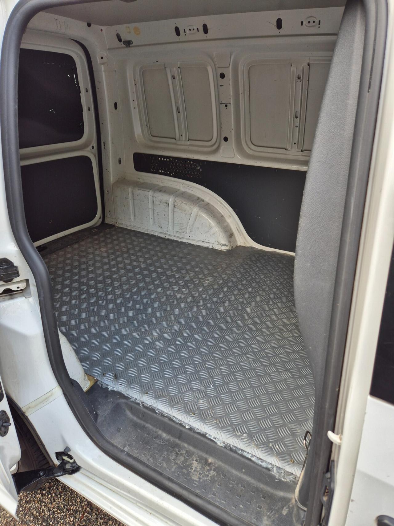 Volkswagen Caddy 1.6 TDI 102 CV 4p. Van