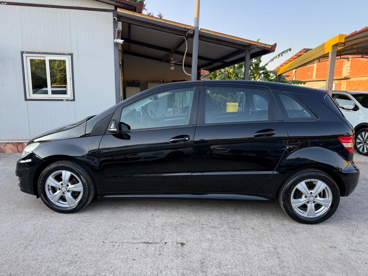 Mercedes-benz B 180 CDI KM CERTIFICATI