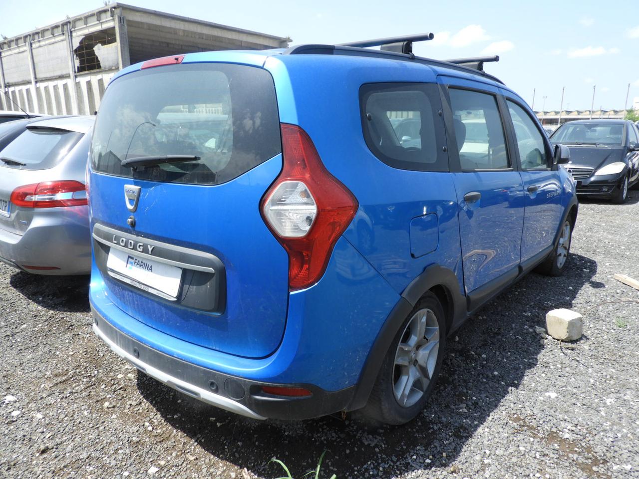 DACIA Lodgy 2017 Stepway - Lodgy Stepway 1.5 blue dci s&s 115cv 7p