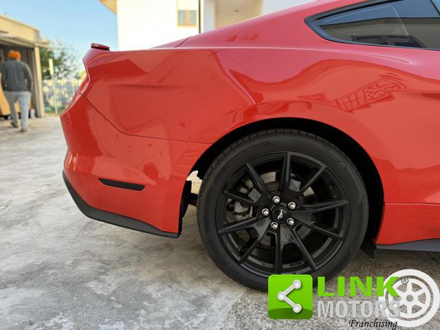 FORD Mustang Gt coupé