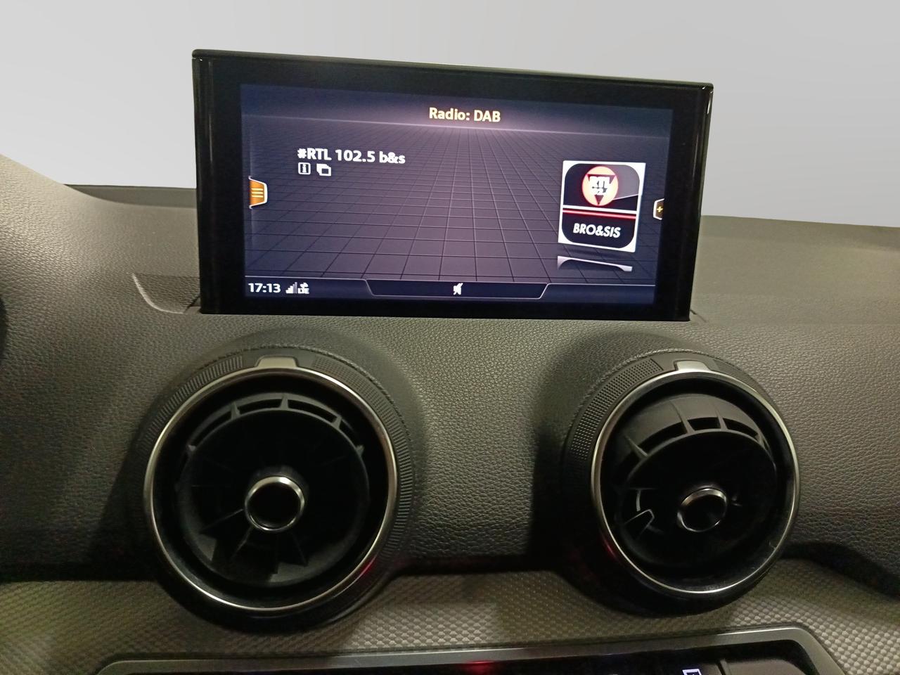 AUDI Q2 - Q2 30 TDI S tronic Business