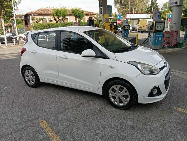 Hyundai i10 i10 1.0 Sound Edition E6