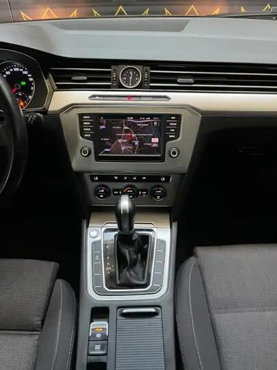 Volkswagen Passat Variant 2.0 TDI DSG Business BlueMotion Tech