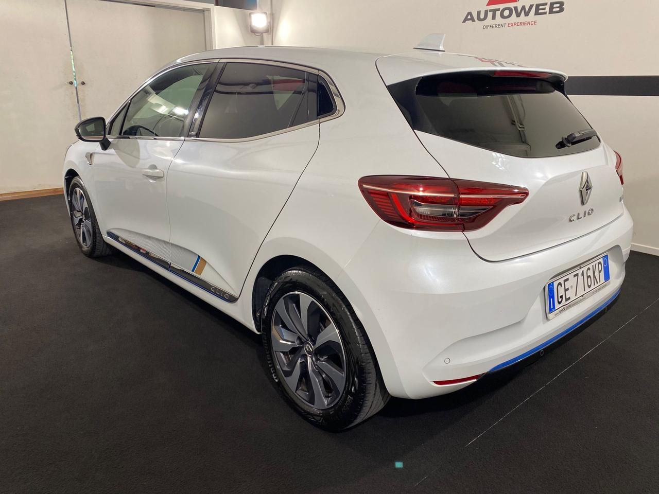 Renault Clio Full Hybrid E-Tech 140 CV 5 porte Initiale Paris