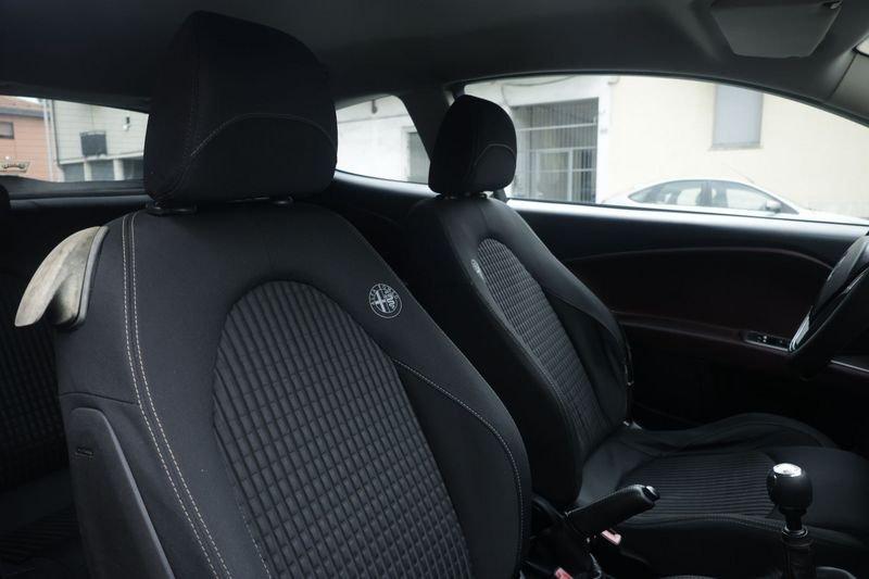 Alfa Romeo MiTo Alfa Romeo MiTo 1.6 JTDm 16V Distinctive Sport Pack 88KW ANNO 2009