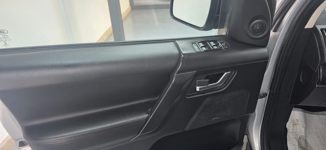 Land Rover Freelander 2.2 TD4 S.W. SE