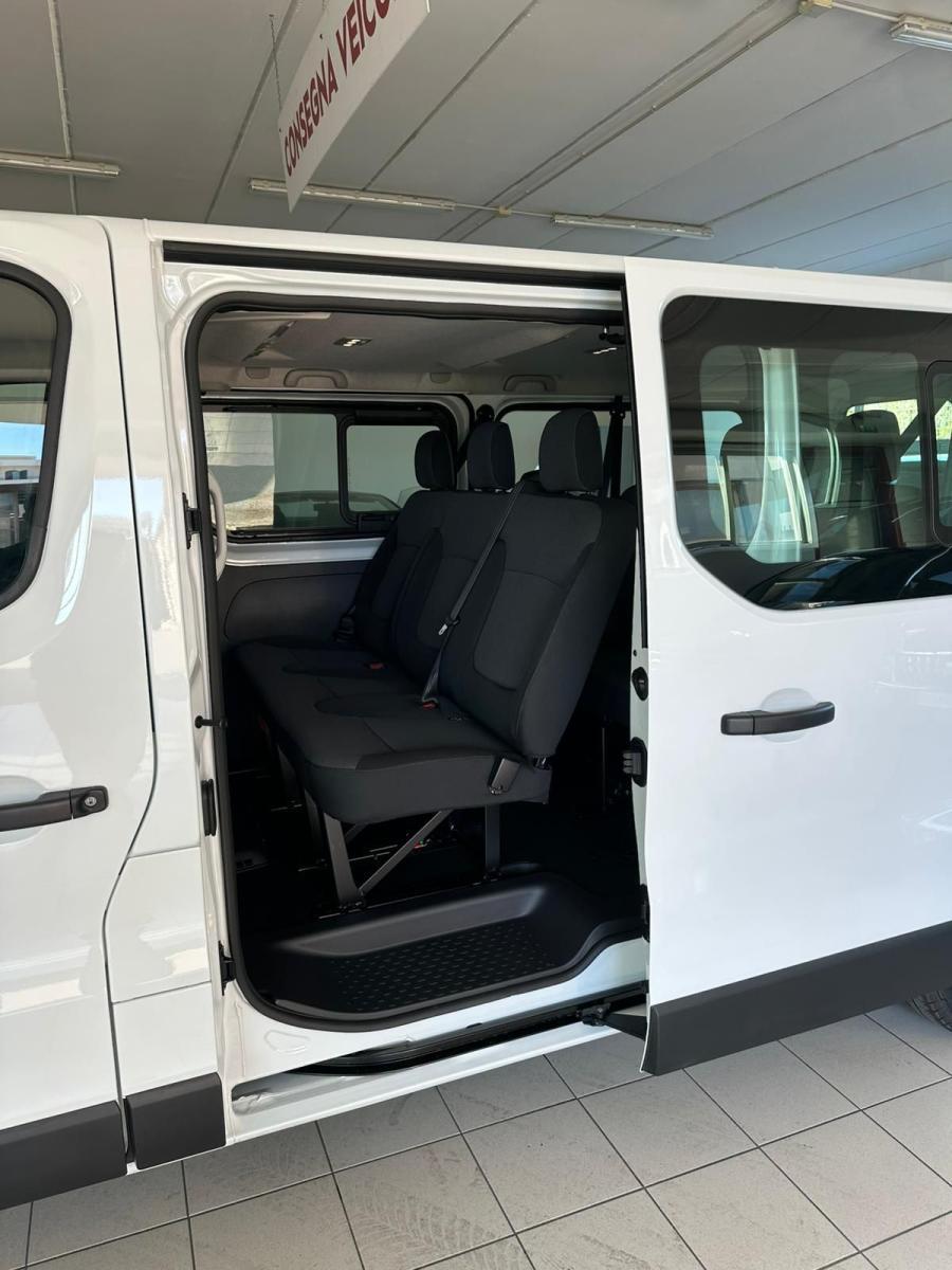 RENAULT - Trafic COMBI 9 POSTI