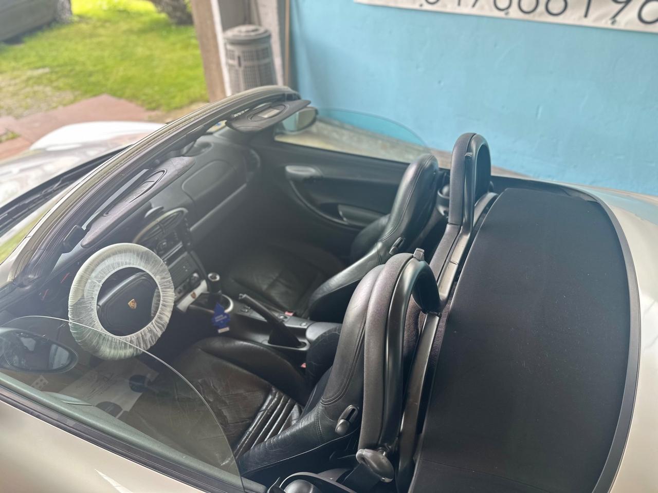 Porsche Boxster 2.5i 24V cat