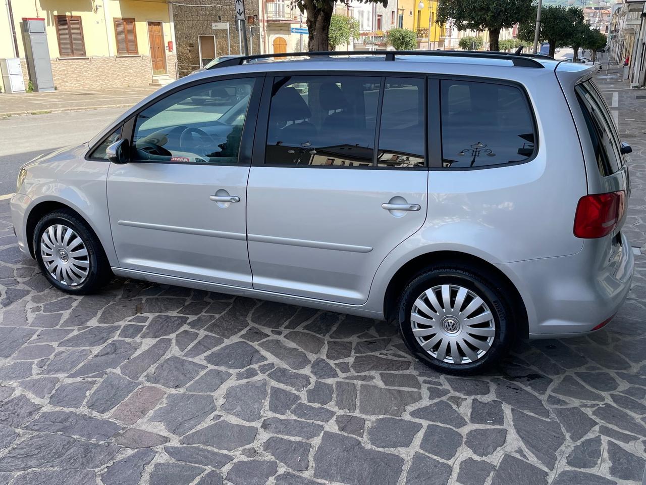 Volkswagen Touran 1.6 TDI DSG Comfortline 7 POSTI