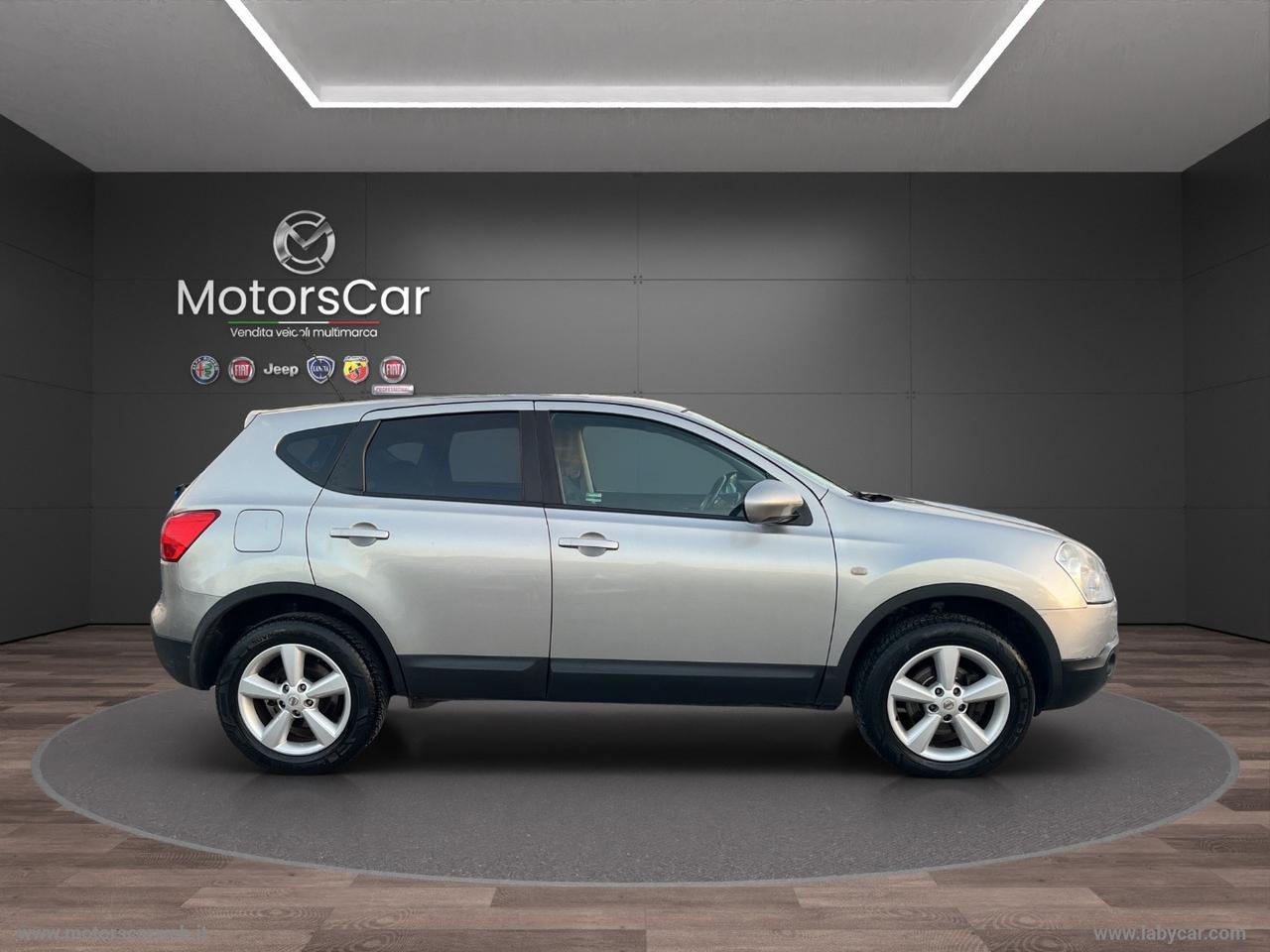 NISSAN Qashqai 2.0 dCi DPF 4WD Acenta