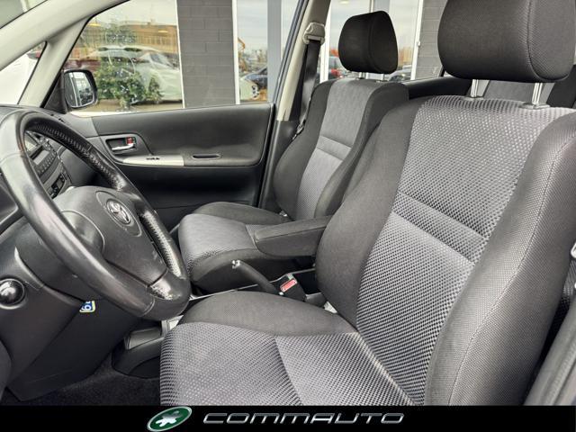 TOYOTA Corolla Verso 1.6 16V