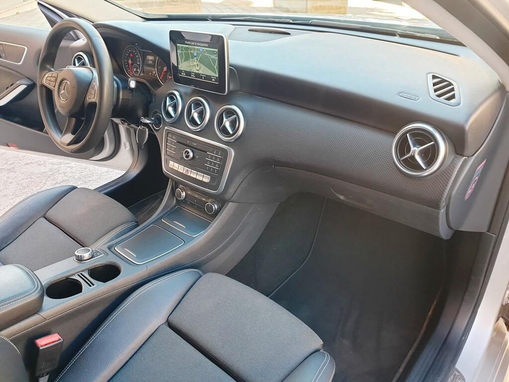MERCEDES A 180 CDI 110 CV. AUTOMATICA PREMIUM PERFETTA