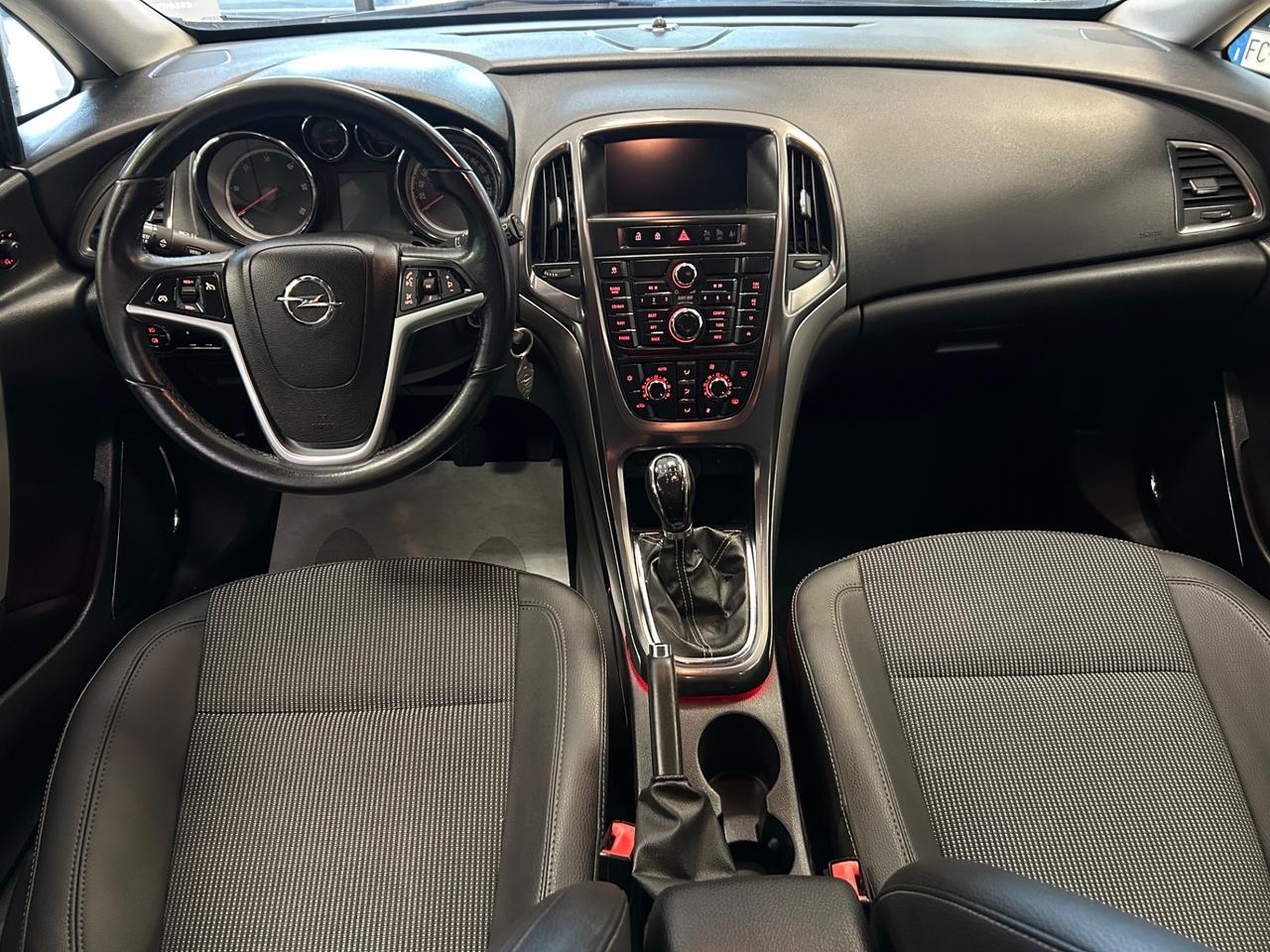 Opel Astra - 2012 1.7 CDTI 125CV