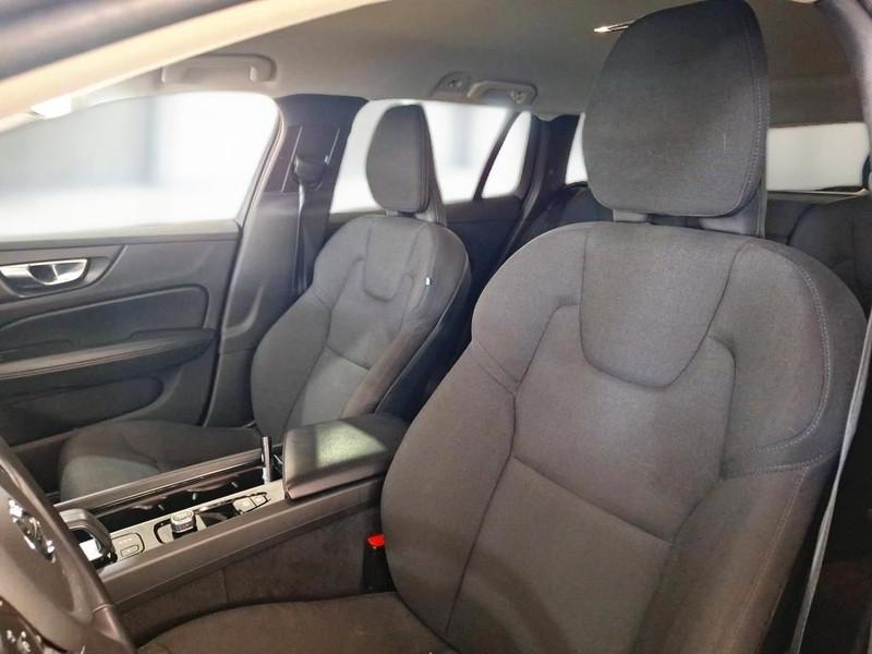 VOLVO V60 B4 D autom. Momentum Business Pro MY22 WAGON