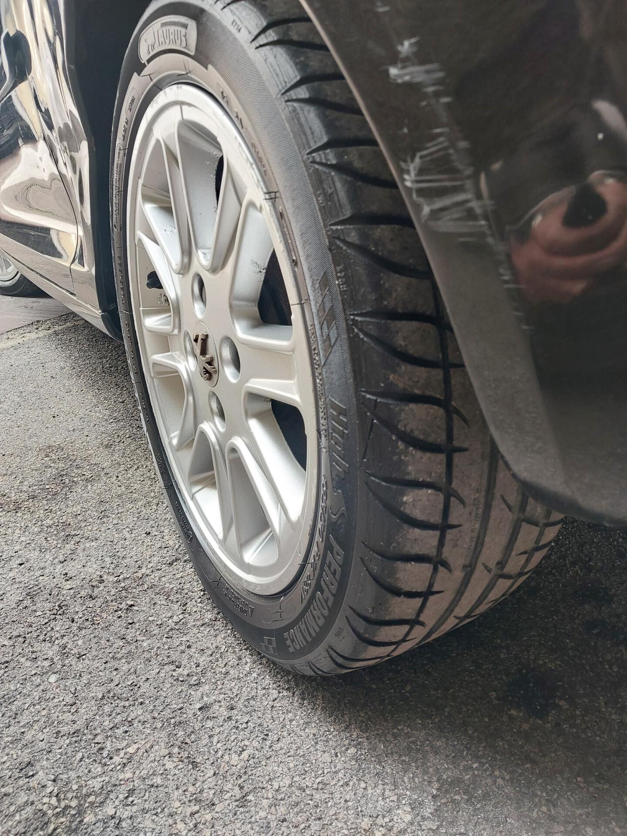 Peugeot 1007 1.4 HDi Trendy 08/2006